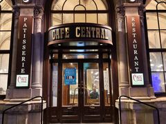 -中央咖啡馆
