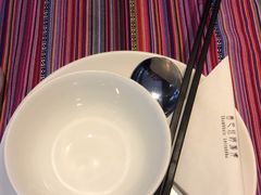 -香巴拉云南餐厅(华莱坞店)