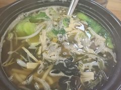 -天瑞福云南过桥米线(十里河店)