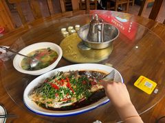 -芦茨金富饭庄·25年老字号·专做稻草鸡