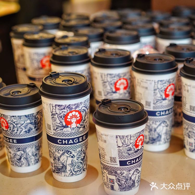 沉浸式体验霸王茶姬美罗城旗舰店 真的绝了