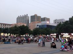 -万达广场(龙湖店)