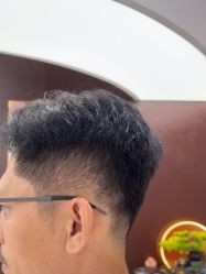 -DO A HAIRSTYLE