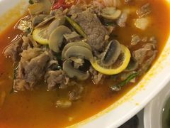 w娘惹酸汤肥牛-新大咀港式茶餐厅(宝山万达店)