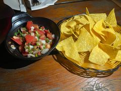 餐前玉米片-Pistolera Mexican Cantina女枪手墨西哥餐厅(碧云路店)