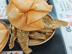 翡翠炸云吞-禄粥·广府味·煲仔粥·宵夜·明档现做(江南西店)