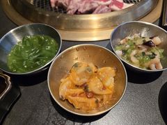 -铭牛烧肉·和牛海鲜自助(高新月牙湖店)