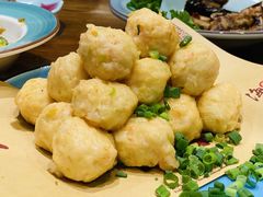 章丘大葱丸子-海派美食•海鲜青岛菜•活海肠捞饭(台东店)