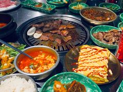 -欧巴炭烤肉오빠숯불구이(南京东路店)