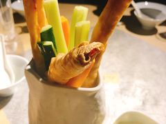 笔筒色拉-穹六人间 people 6(岳阳路店)