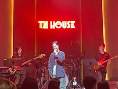-TZ House音乐现场(来福士中心店)