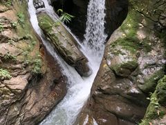-龙水峡地缝景区