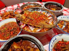 -笨豆腐居民楼菜馆•江西小炒(天津开发区店)