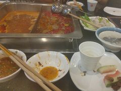 -百年川椒重庆老火锅(光谷店)