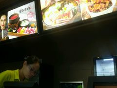 -蒙自源过桥米线(红谷滩万达店)