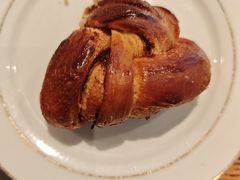 -YUMI芽米·法式烘焙·咖啡(骖鸾路店)