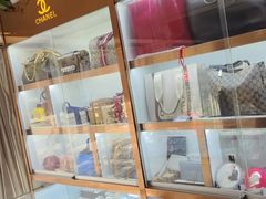 -鑫羽黄金首饰奢侈品回收鉴定