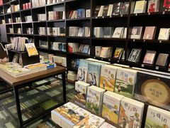 -钟书阁(松江泰晤士小镇店)