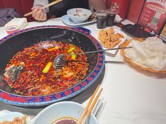 -何师傅美蛙鱼头(汉街店)