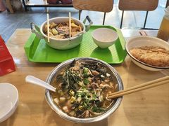 -丽丽三鲜螺蛳粉(田林路店)