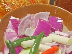 -山城柴火鸡·全鸡宴·跳水蛙(五小区店)