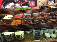 -老牌坊云南鱼豆花火锅(嵩山店)