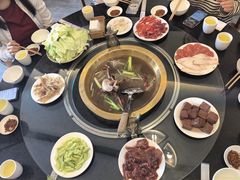 -周老三跷脚牛肉·全牛火锅(非遗传承店)