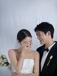 -至臻微拉婚纱摄影