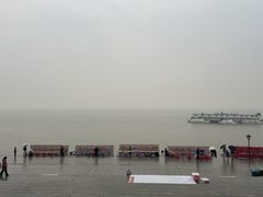 -巴陵广场