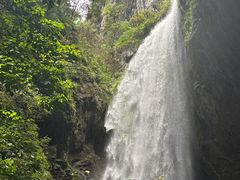 -龙水峡地缝景区