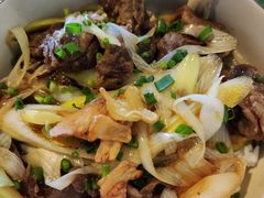 牛筋饭-炼火烤肉店