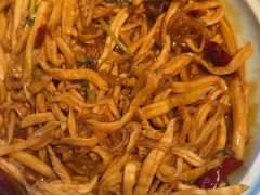 -那家老院子东北菜·饺子·小鸡炖蘑菇(艳华街店)