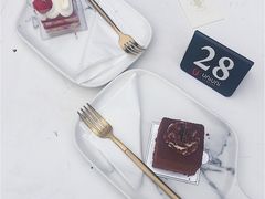 -UNI UNI(环亚凯瑟琳店)