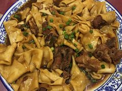 -壹阁胡羊焖饼(特色小吃街店)
