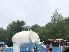 -青年湖公园水上世界