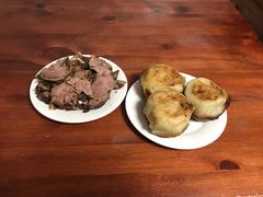 -宝瑞门钉肉饼店