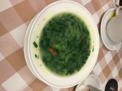 青菜汤-船屋葡国餐厅