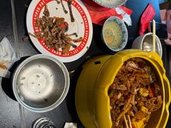 -多嘴超级肉蟹煲(杉杉国潮主题店)