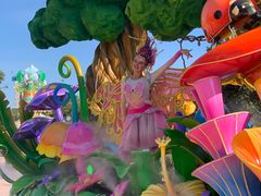 -七彩云南欢乐世界