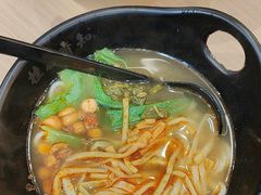-桂在香知桂林米粉(红博中央公园店)