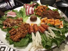 -三国惹火烤肉·中日韩烤肉集合店(百草路店)
