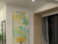 -欧辰国际酒店(重庆欢乐谷轻轨站店)