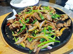 -东北农家院·铁锅炖(莘庄店)