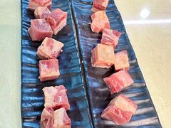 -牛里牛气· 榴莲海鲜鲜牛肉自助火锅·烤肉(华南城店)