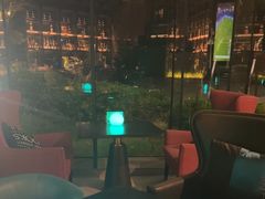 -星河吉酒店-BOND大堂吧·咖啡·简餐