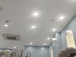 -蕾特恩专业祛痘·皮肤管理