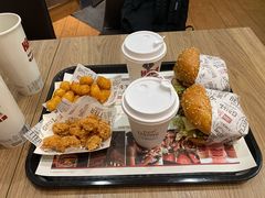 -The Habit Burger Grill 哈比特汉堡(世博店)