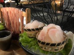 -湊湊火锅·茶憩(杭州湖滨银泰in77店)