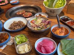 -明洞阿姨·韩式酱蟹烤肉·创意料理(三元桥店)