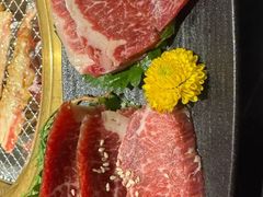 -山川小町·极番烧肉(新地假日广场店)